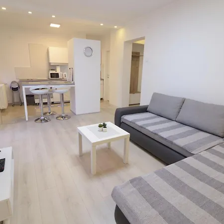 Apartment 3m Center