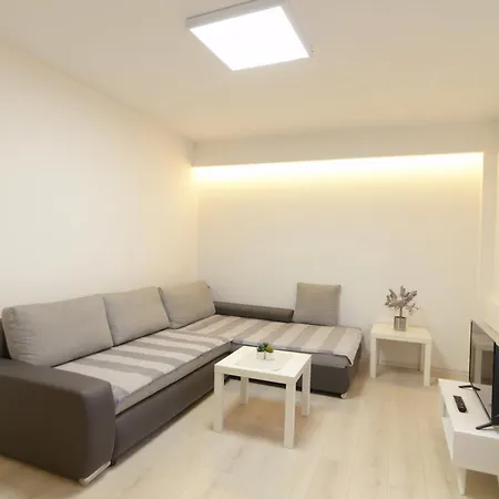 3m Center Σκόπια