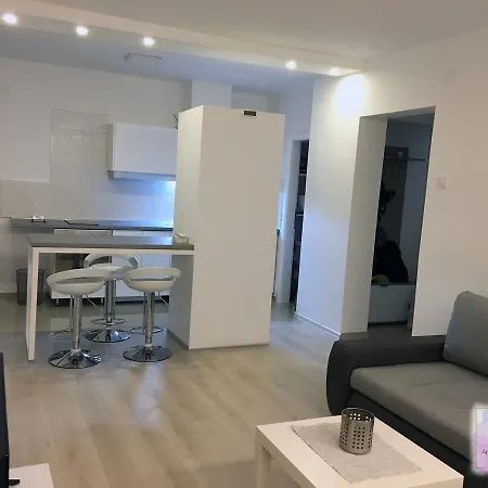 Apartment 3m Center